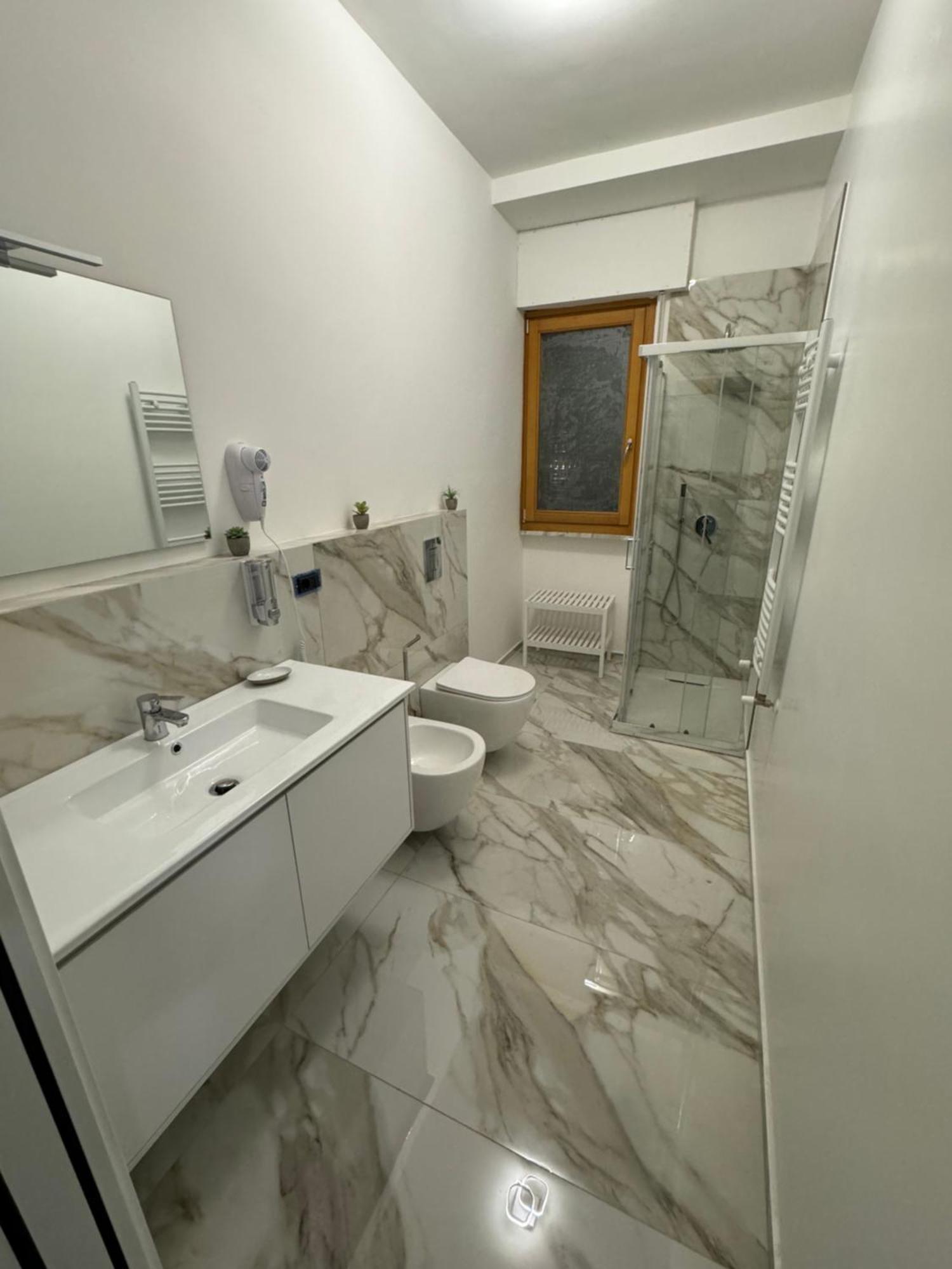 Апартаменты Baleari House Термоли Экстерьер фото