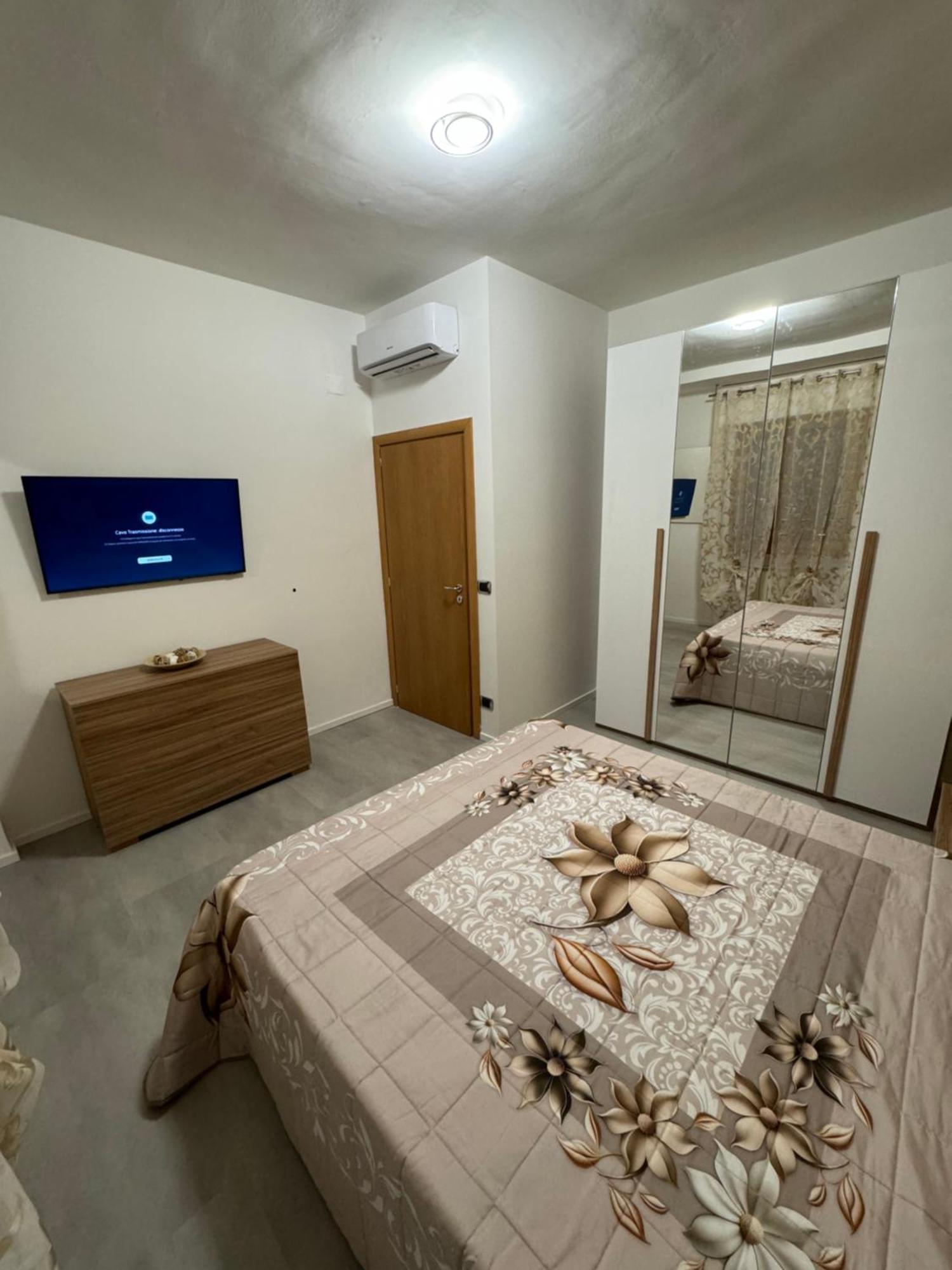 Апартаменты Baleari House Термоли Номер фото